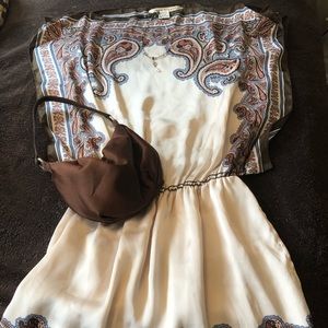 Beautiful, light-weight, greecian Max Studio Dress